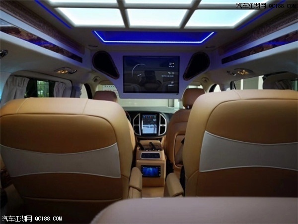 2018款奔驰麦特斯进口商务车到店实拍