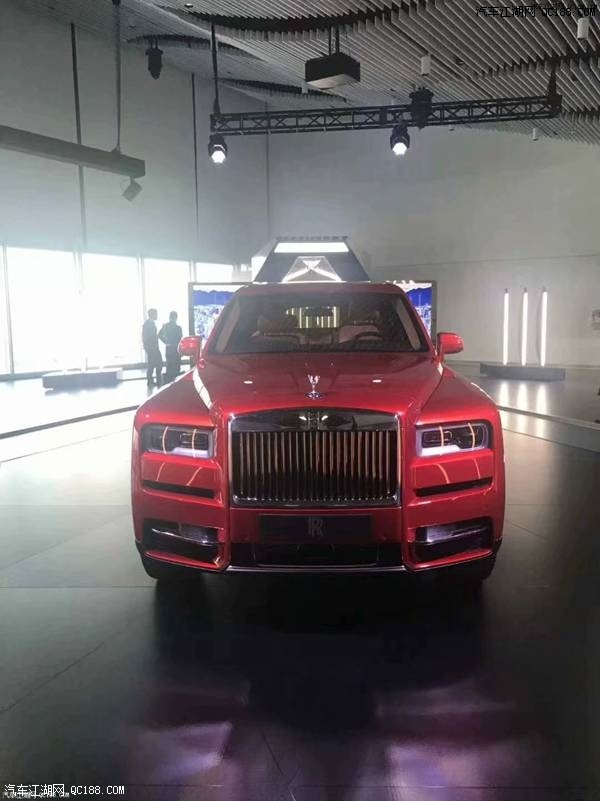 2018款进口劳斯莱斯库里南Cullinan实拍