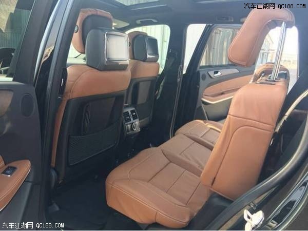 平行进口2018款奔驰GLS500墨版性能体验
