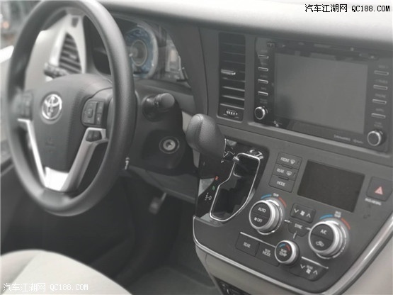 18款丰田塞纳加版8速3.5L发动机性能评测