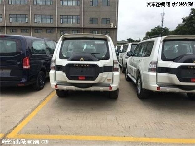 搭载250匹马力 18款三菱帕杰罗v97体验
