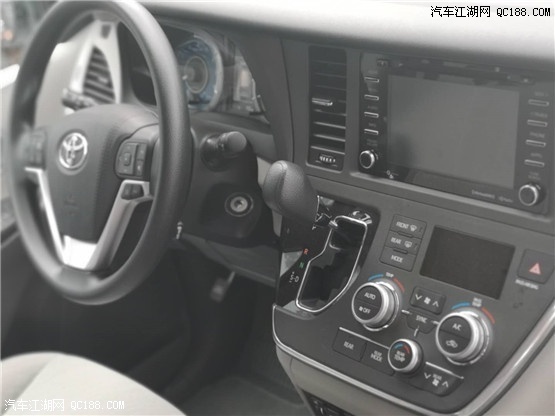 18款进口丰田塞纳3.5L四驱MPV加规版评测