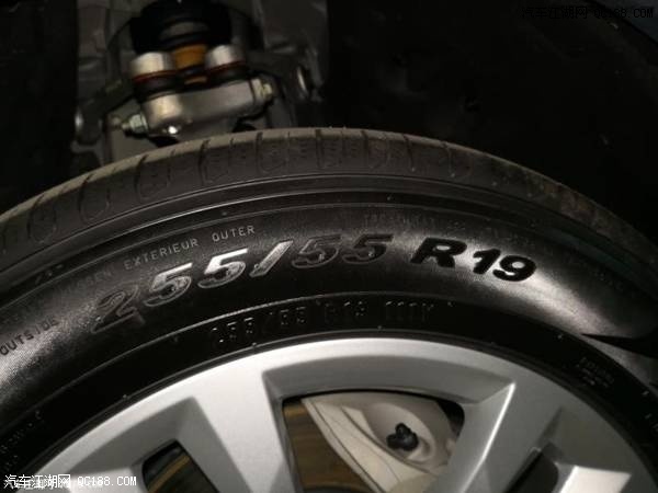 18款奥迪Q7欧规版与加版配置价格的区别