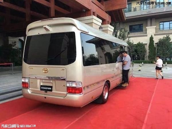 丰田柯斯达车内灯光改装配置效果图片解读