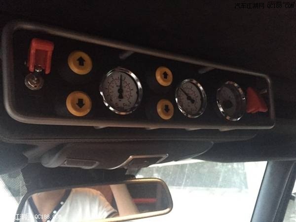 2018款奔驰G63AMG 6X6 5.5升V8现车报价