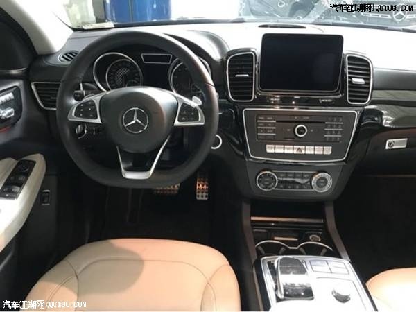 18款奔驰GLE43AMG 3.0T V6双涡加版评测