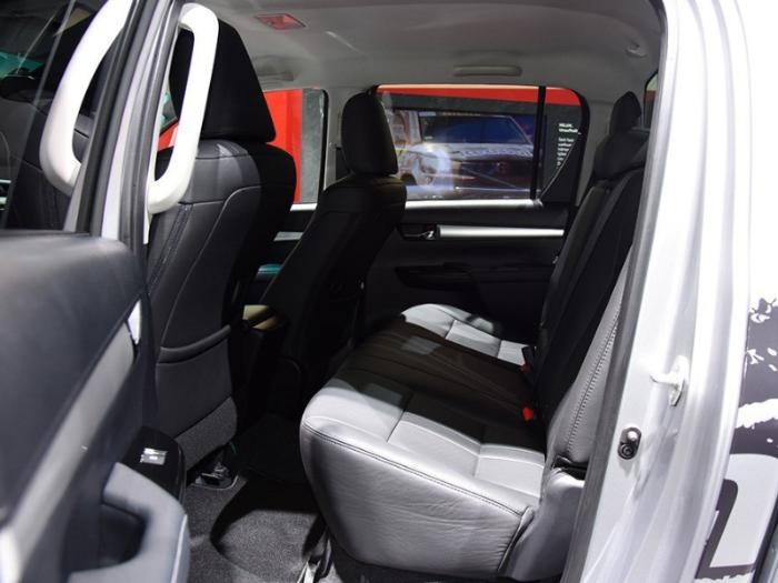 豪华双排皮卡 18款丰田海拉克斯SR5体验