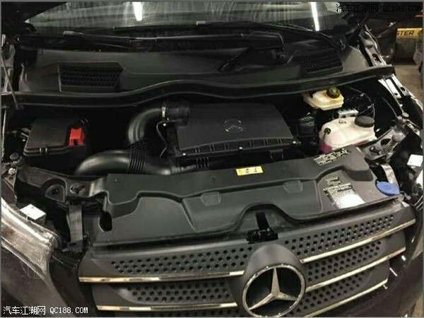 2018款奔驰麦特斯进口商务车到店实拍