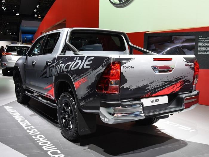 豪华双排皮卡 18款丰田海拉克斯SR5体验