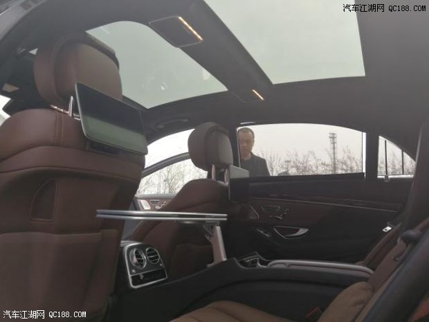 平行进口18款奔驰S级AMG S63L性能体验