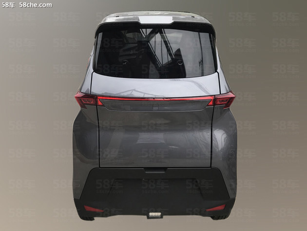 车和家“绝版”SEV微型电动车 路边实车照