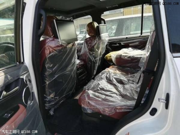 2018款雷克萨斯LX570白色中东版现车解读