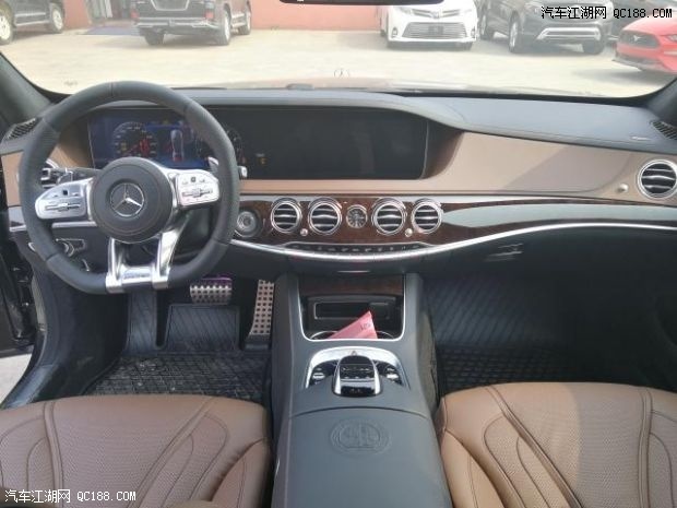 平行进口18款奔驰S级AMG S63L性能体验