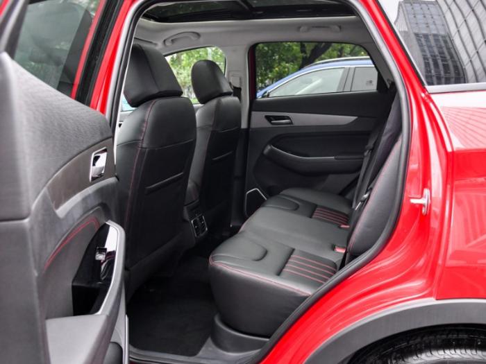 主打AI智能系统 新北汽绅宝X55抢先体验