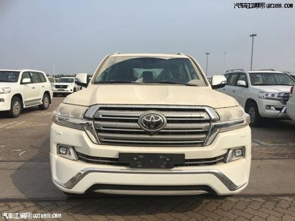 2018款丰田酷路泽5700VXR中东版现车试驾