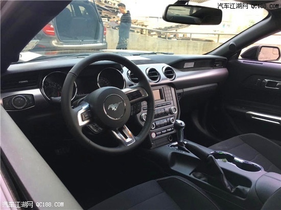 放荡不羁 平行进口18款福特野马试驾