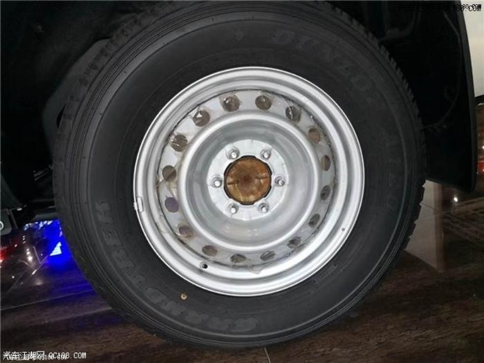 中东版18款丰田霸道2700丐版现车实测