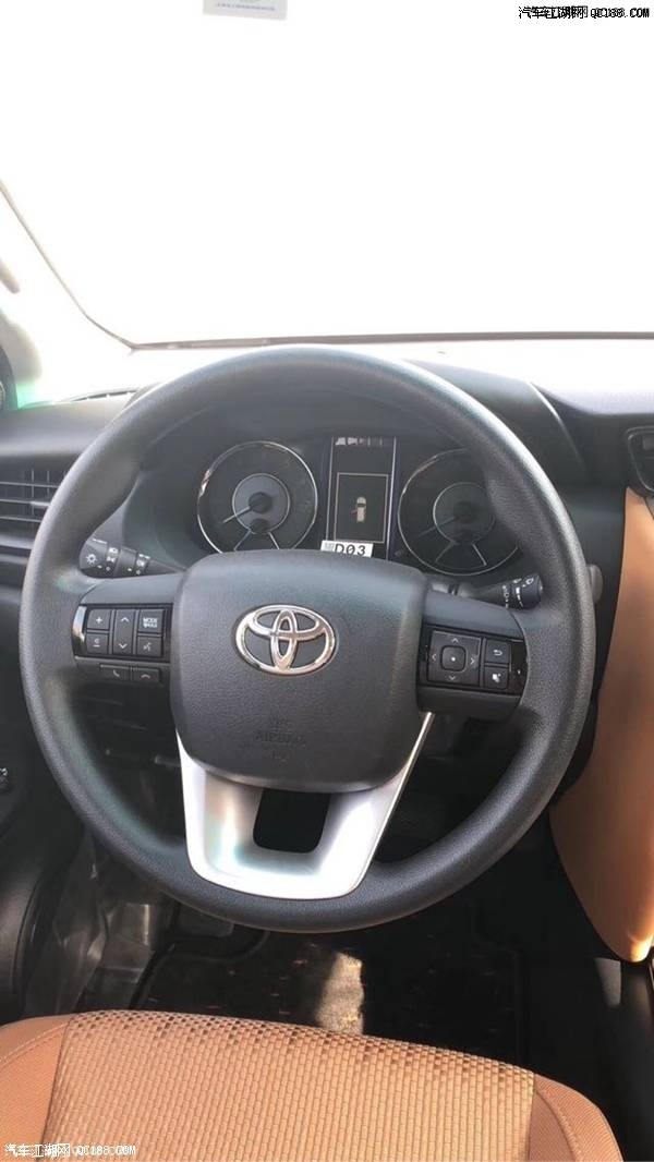 18款进口丰田穿越者2700七座硬派SUV价格