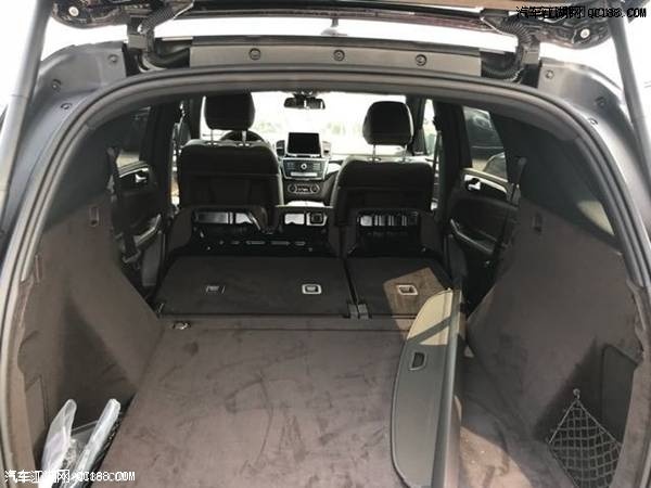 2018款奔驰GLE400城市型越野SUV加版实拍