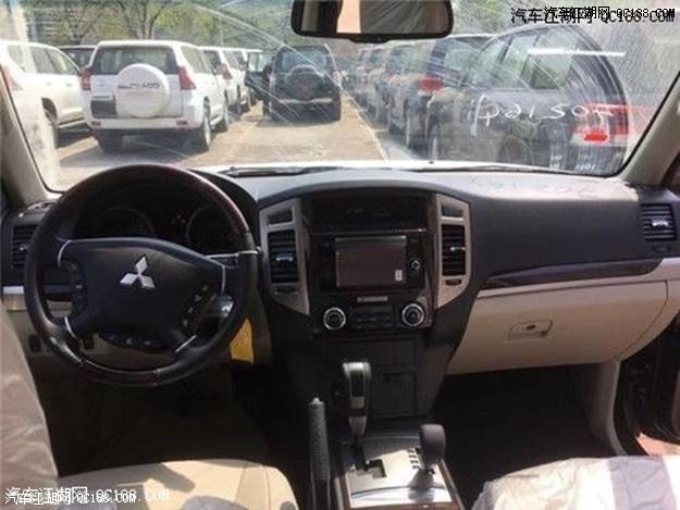 搭载250匹马力 18款三菱帕杰罗v97体验
