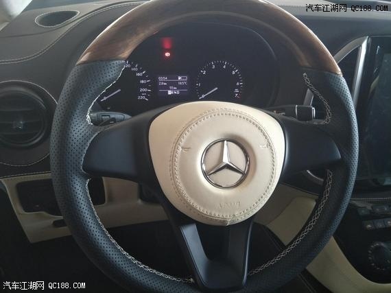 18款奔驰V250 2.0T汽油进口商务房车实拍