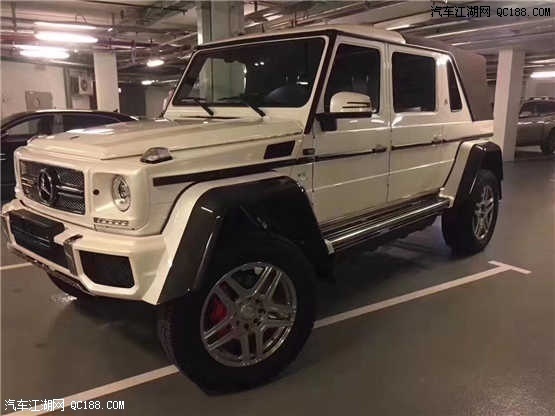 18款奔驰迈巴赫G650 Landaulet 6.0L实拍