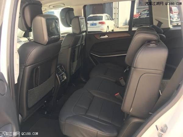 平行进口2018款奔驰GLS500墨版性能体验