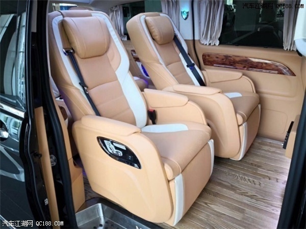 2018款奔驰麦特斯进口商务车到店实拍