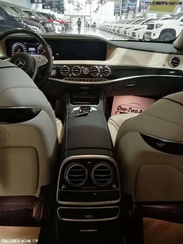 2018款奔驰迈巴赫S650黑外米内现车价格