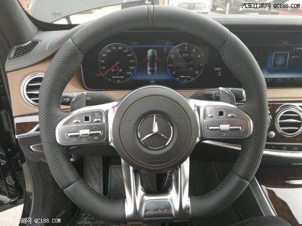 平行进口18款奔驰S级AMG S63L性能体验