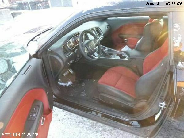 18款进口车道奇挑战者PLUS版配置解读