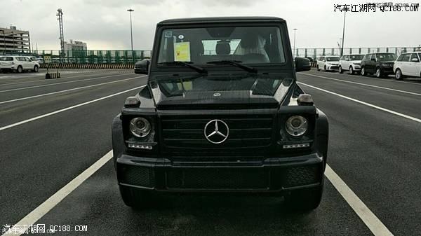 18款进口奔驰G350d柴油白外黑内现车报价