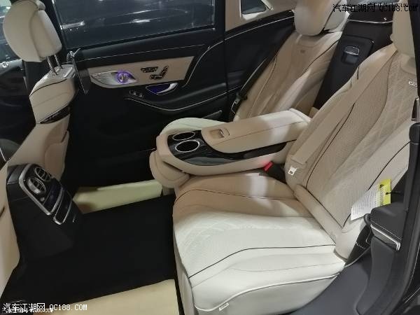 2018款奔驰迈巴赫S650黑外米内现车价格