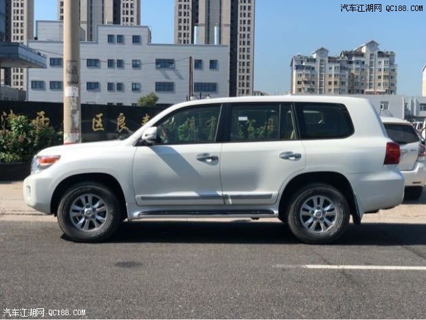 18款丰田酷路泽4500柴油增压中东版感受