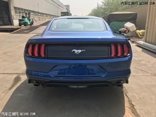 2018款福特野马2.3T蓝色实车到店实解