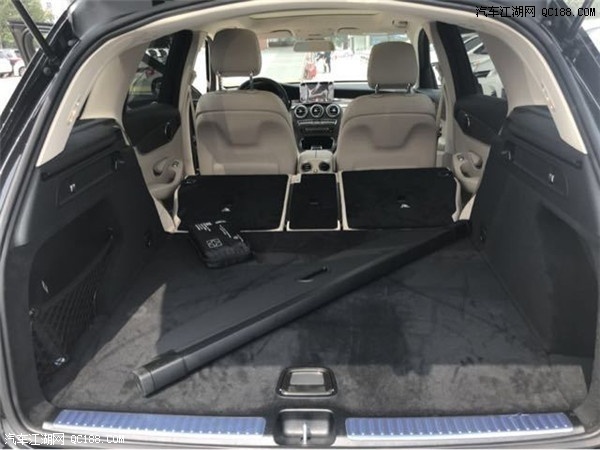 商务越野 19款墨版奔驰GLC300价格解读