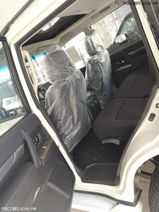 实力越野口碑好 试驾三菱帕杰罗中东版