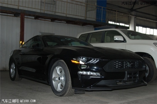 18款福特野马2.3T自动黑色美版现车实拍