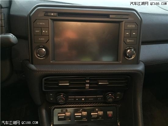 18款日产尼桑战神GTR 3.8TT白色现车价格