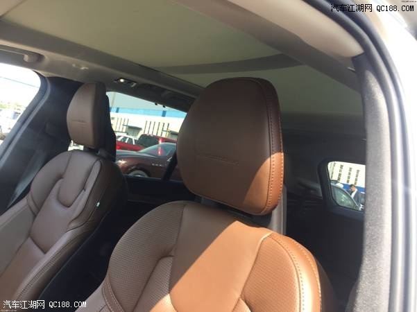 主打安全的SUV 18款沃尔沃XC90加版报价
