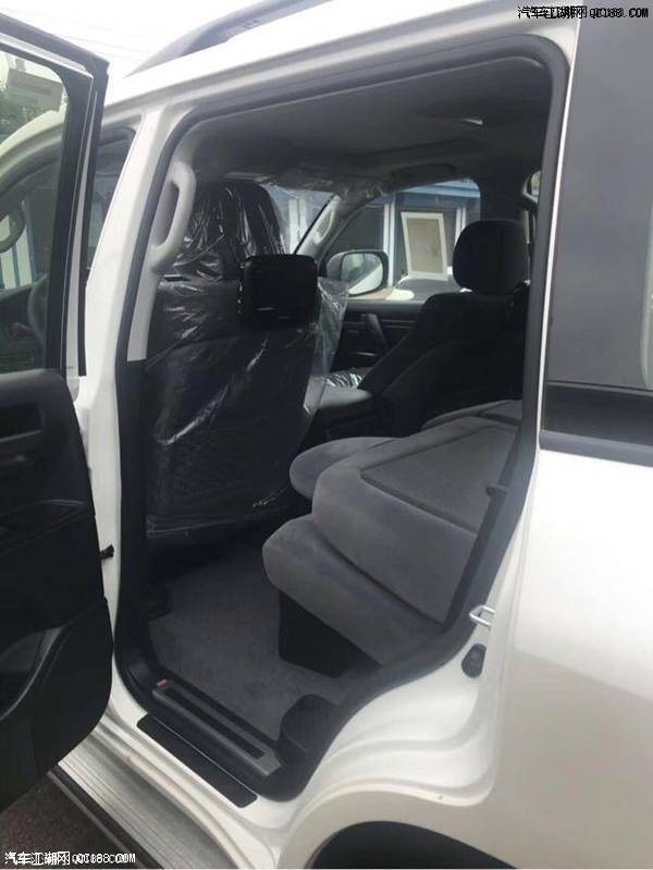 18款中东版丰田兰德酷路泽4000价格解读