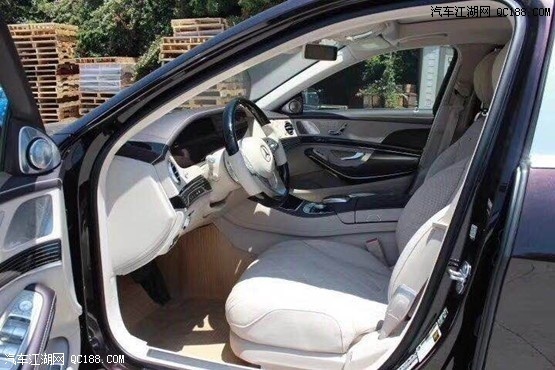 2018款奔驰S560 4.0T V8双涡长轴版体验