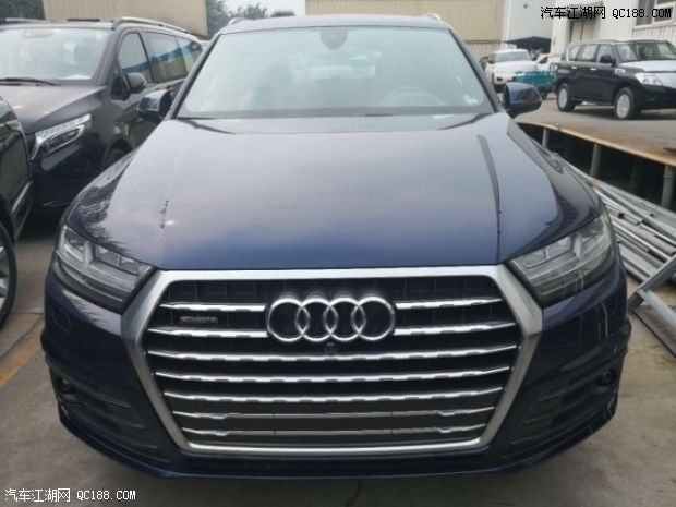 液晶显示屏可收纳 18款奥迪Q7评测体验