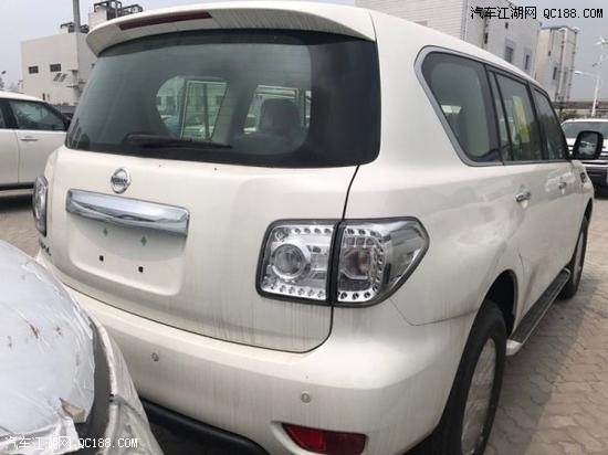 18款进口日产途乐Y62七座白色中东版实拍