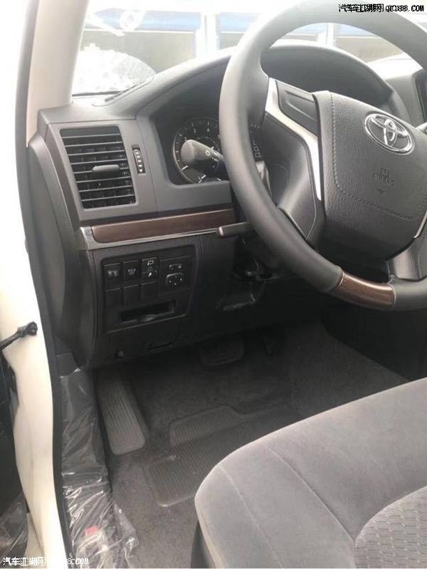 18款中东版丰田兰德酷路泽4000价格解读