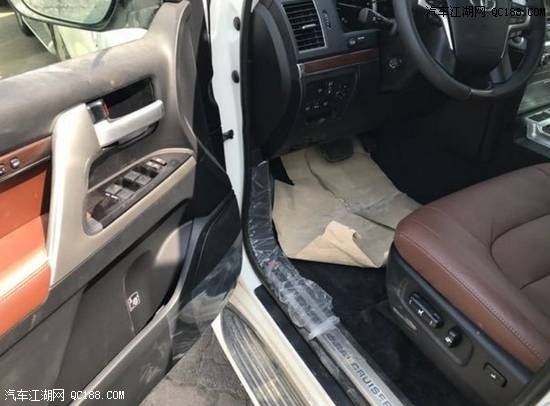 18款酷路泽5700中东版全车镀铬图片详解