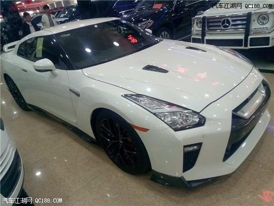 18款日产尼桑战神GTR 3.8TT白色现车价格