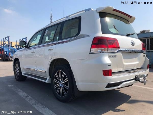 18款丰田酷路泽5700 5.7L V8中东版评测