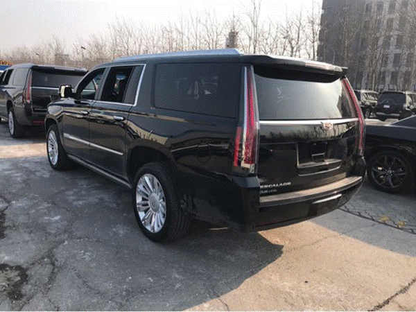 18款凯迪拉克凯雷德长轴铂金版性能体验