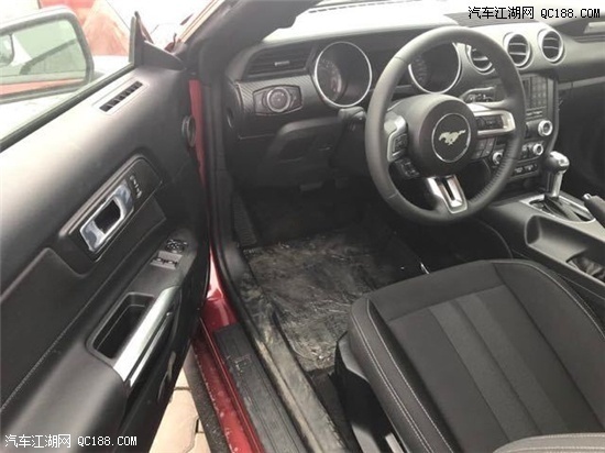 18款福特野马2.3T自动黑色美版现车实拍